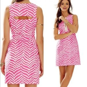 Lilly Pulitzer Penelope Shift Zebron, Size 6